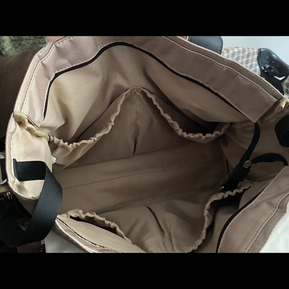 Skip Hop Chelsea Downtown Chic Diaper Satchel - Picture 3 of 4